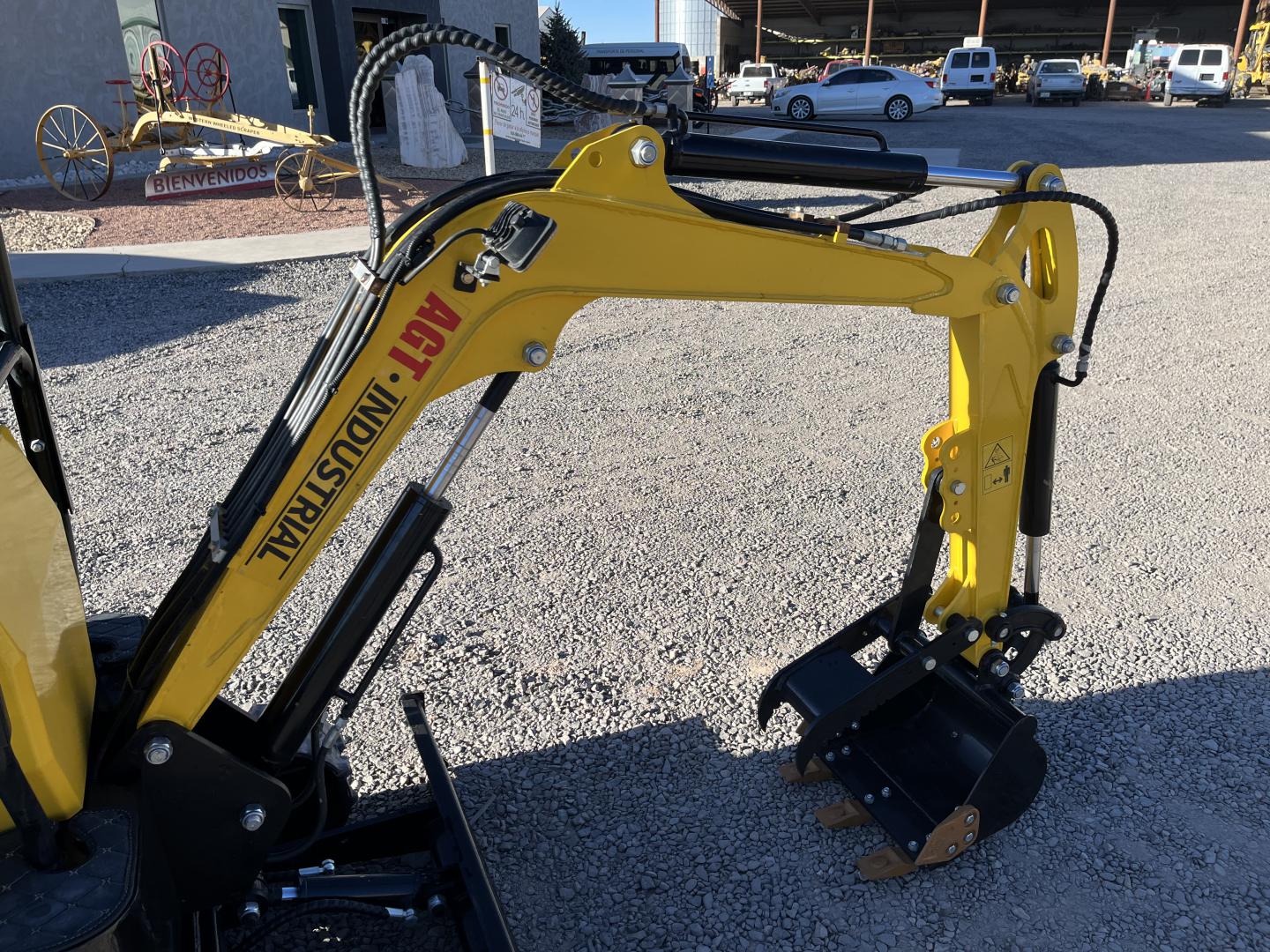 ./imagenes/INVOICE/2019/17383/MINIEXCAVADORA AGROTK QH12 (31).JPG